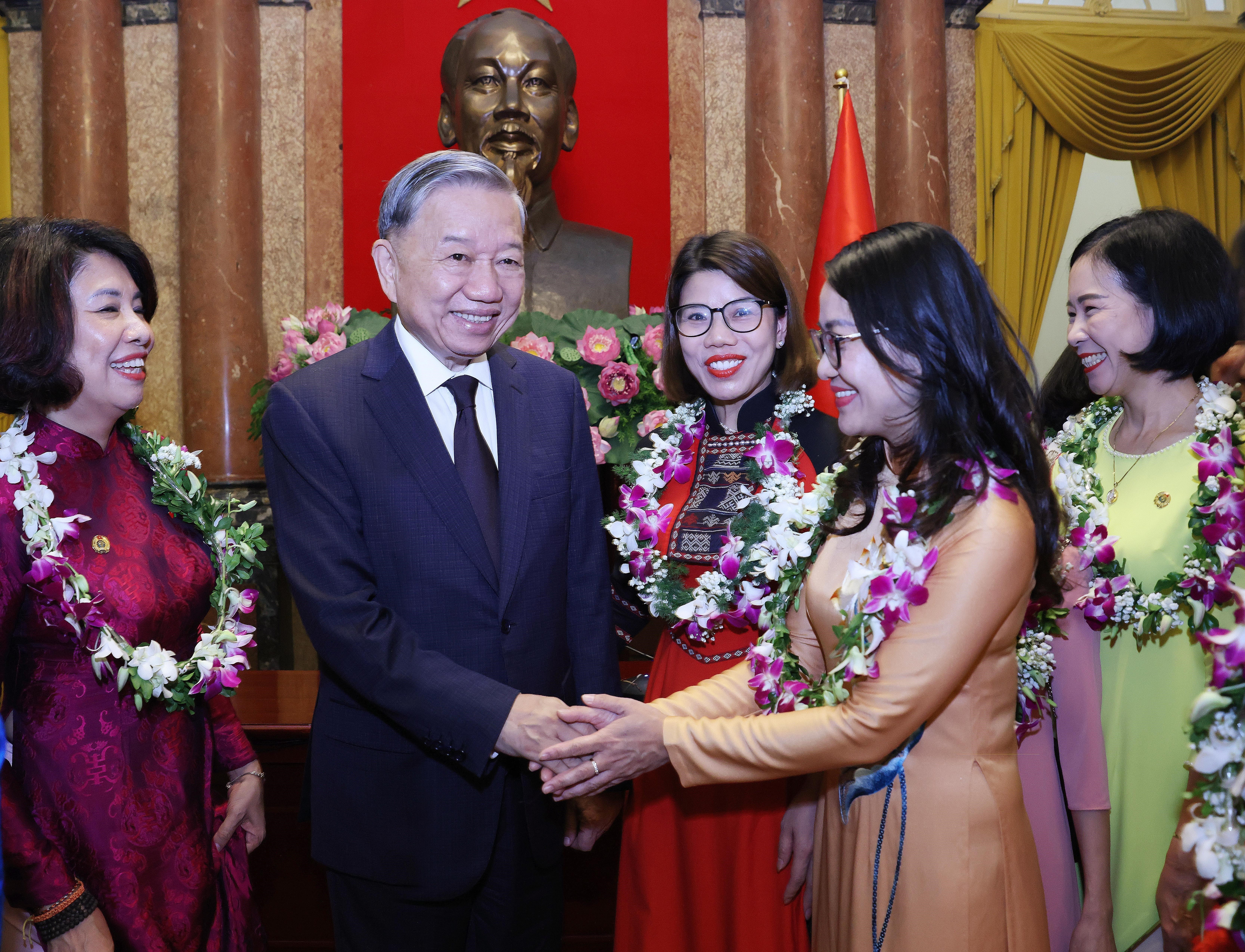 Tổng Bí thư, Chủ tịch nước Tô Lâm: &quot;Tham mưu giỏi, phục vụ tốt&quot; giúp nâng cao đạo đức công vụ