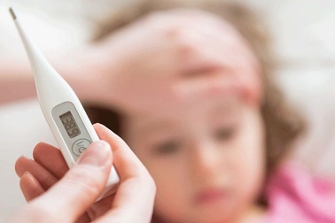 Sốt có lợi hay hại đối với trẻ nhỏ?