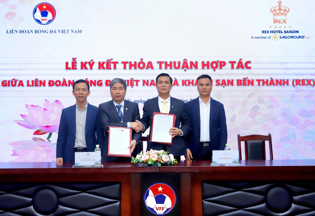 Khách sạn Rex Sài Gòn ký kết hợp tác với Liên đoàn Bóng đá Việt Nam - 1 Khách sạn Rex Sài Gòn ký kết hợp tác với Liên đoàn Bóng đá Việt Nam - 1