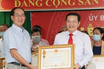 Trao, truy tặng Huân chương Độc lập tới gia đình có nhiều liệt sỹ hy sinh