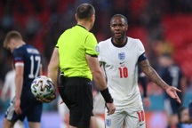 Đội tuyển Anh chia điểm, chia hy vọng cho Scotland