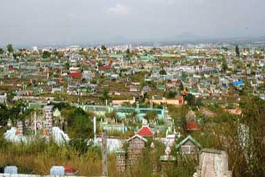 Thất đức những vụ xâm phạm mồ mả để... xin số đánh đề 