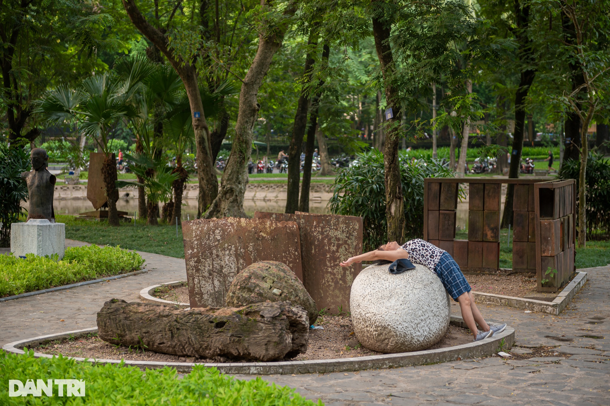 Hiện trạng ba công viên ở Hà Nội được đầu tư gần 900 tỷ đồng cải tạo - 15