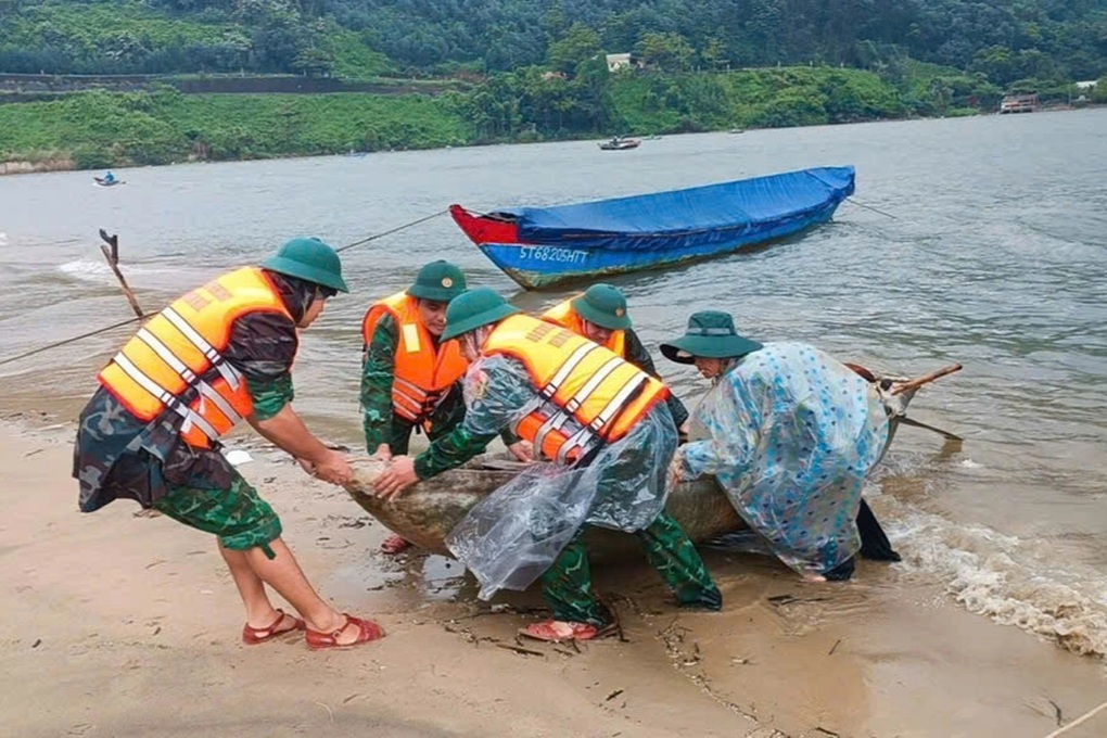 Bão Trà Mi sắp đổ bộ, Thừa Thiên Huế yêu cầu người dân không ra đường - 3