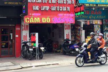 Tiệm cầm đồ "chảnh" mùa World Cup: Chỉ nhận cầm xe tay ga, điện thoại xịn