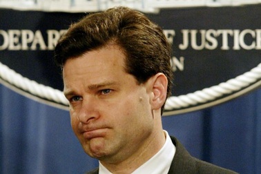 Tổng thống Trump chọn chủ nhân mới cho “ghế nóng” FBI