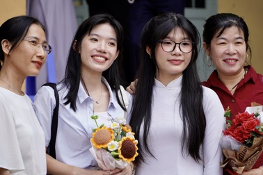 Đề và đáp án môn tiếng Anh thi lớp 10 năm 2025 tỉnh Bình Dương