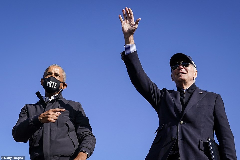 Ông Obama lần đầu xuất trận cùng Joe Biden tại bang chiến trường - 1 Ông Obama lần đầu xuất trận cùng Joe Biden tại bang chiến trường - 1