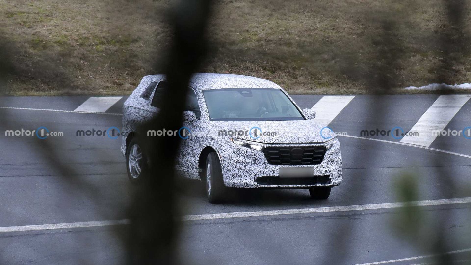 Honda CR-V thế hệ mới 2023 lần đầu tiên xuất hiện trên đường thử - 4