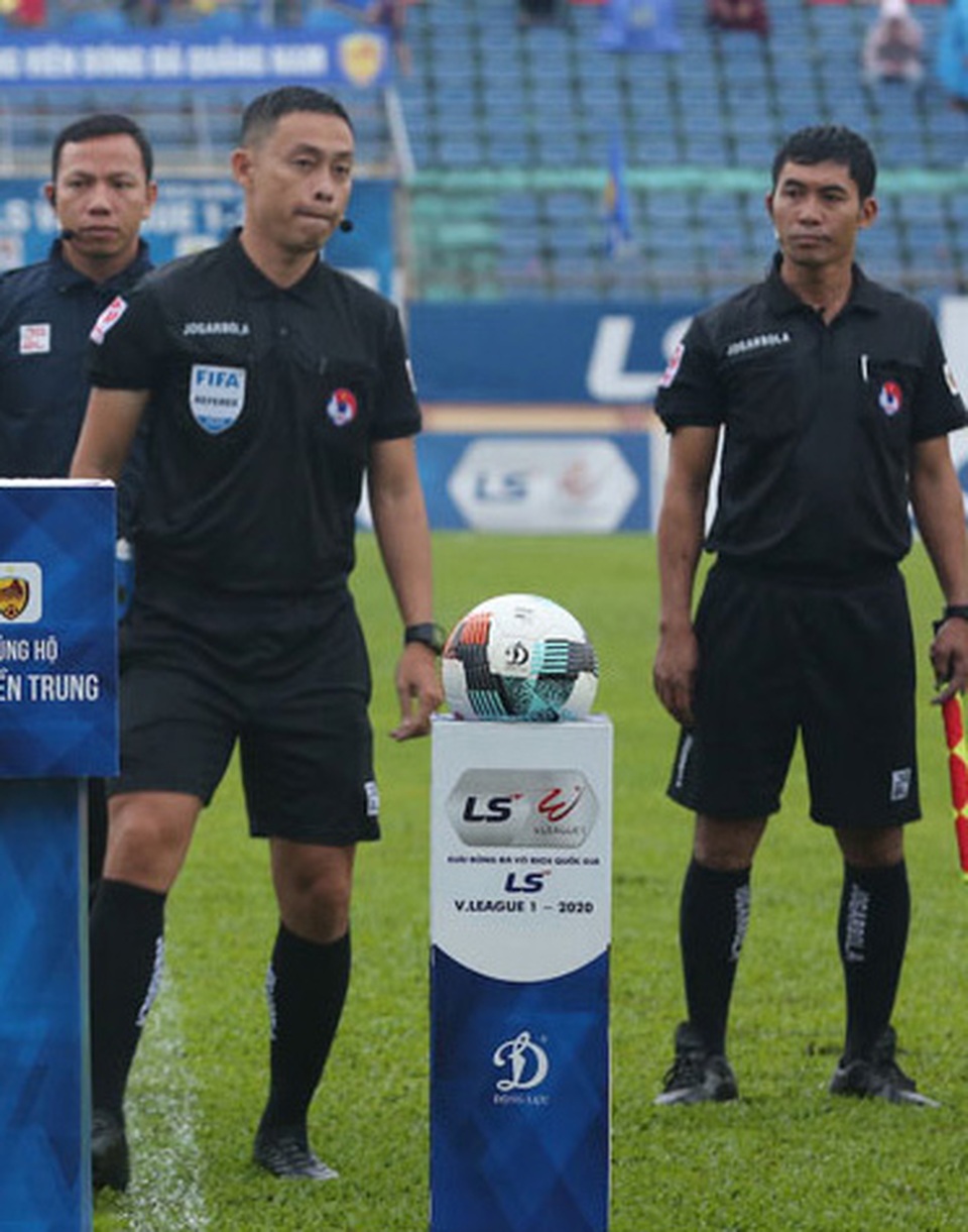 V-League 2020: Cuộc đua vô địch, trụ hạng và chuyện trọng tài - 2 V-League 2020: Cuộc đua vô địch, trụ hạng và chuyện trọng tài - 2