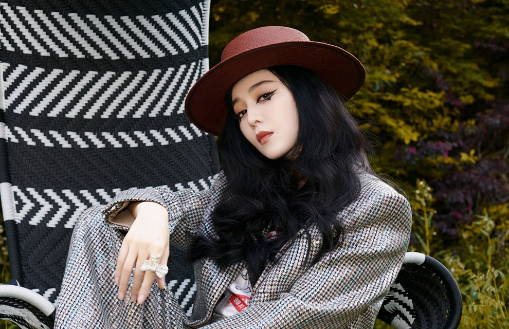 Loạt ảnh tuổi 20 đẹp như tiên nữ gây xôn xao của Phạm Băng Băng - 11 Loạt ảnh tuổi 20 đẹp như tiên nữ gây xôn xao của Phạm Băng Băng - 11