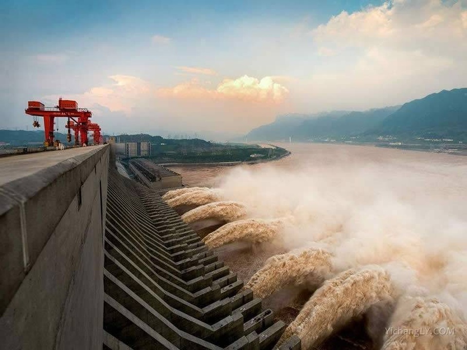 Trung Quốc bác tin đập Tam Hiệp biến dạng vì mưa lũ - 1 Trung Quốc bác tin đập Tam Hiệp biến dạng vì mưa lũ - 1