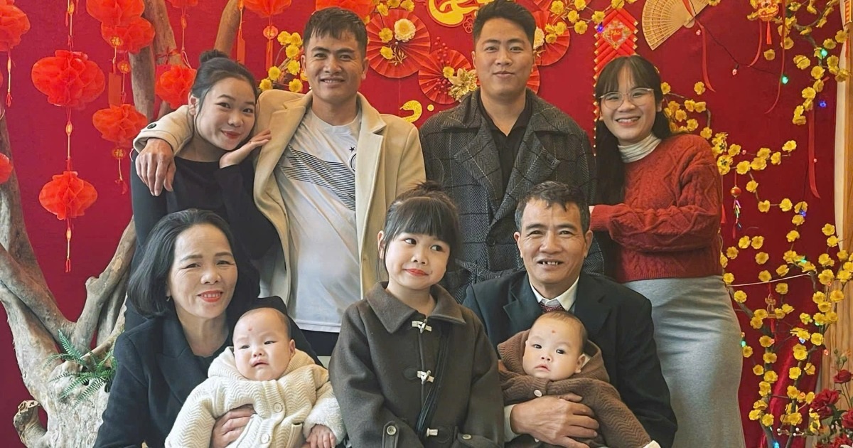 Gia đình 'khủng' với hai mẹ con dâu sinh đôi liên tiếp: Bố mẹ chồng 'chạy đua' chăm sóc!