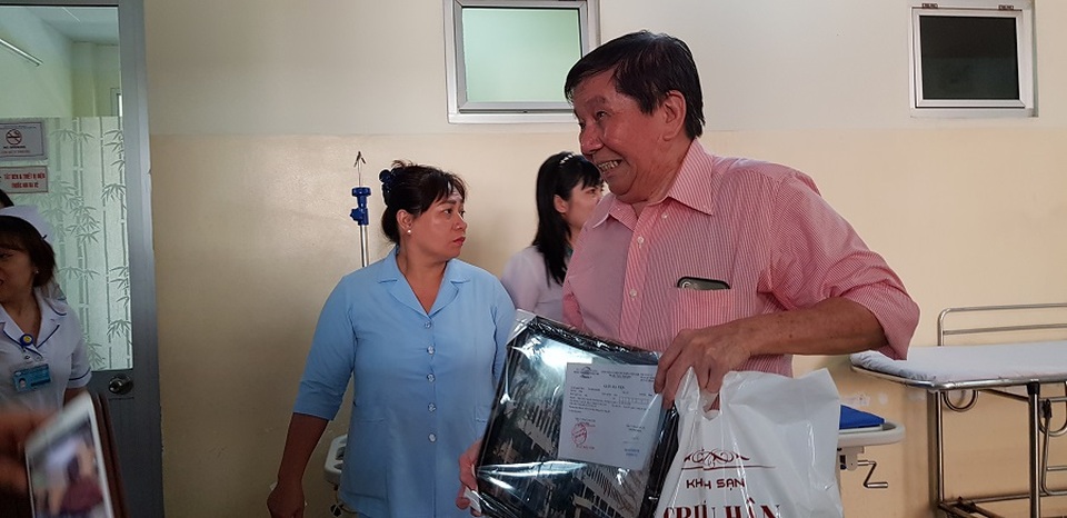 Việt kiều Mỹ nhiễm Covid-19: “Bác sĩ đã mang tôi trở về từ cõi chết” - 4 Việt kiều Mỹ nhiễm Covid-19: “Bác sĩ đã mang tôi trở về từ cõi chết” - 4