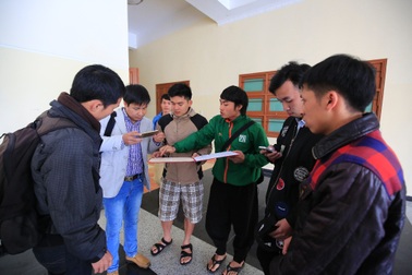 Sinh viên hoang mang vì bằng tốt nghiệp có những “thông tin lạ”