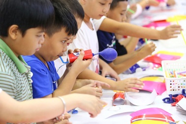 AEG đồng hành cùng trẻ trong thí nghiệm của NASA