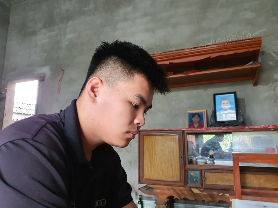 Giọt nước mắt nghẹn ngào của cô giáo chủ nhiệm thương cậu học trò mồ côi - 6 Giọt nước mắt nghẹn ngào của cô giáo chủ nhiệm thương cậu học trò mồ côi - 6