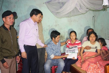Hơn 99 triệu đồng đến với 2 chị em mồ côi bố, mẹ bạo bệnh
