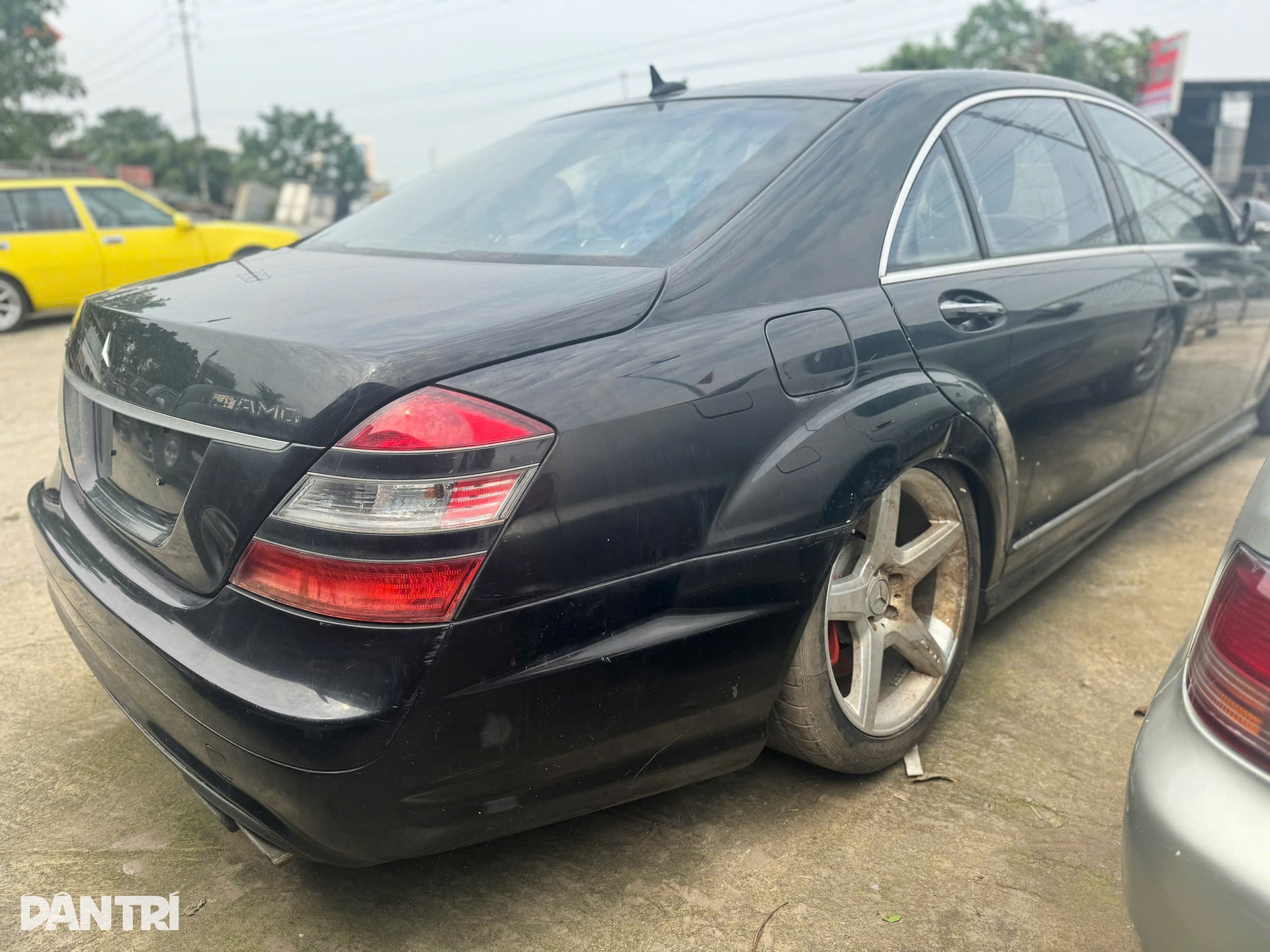 Bên trong chiếc Mercedes S 63 bỏ hoang gần 10 năm đang bán 88 triệu đồng - 5