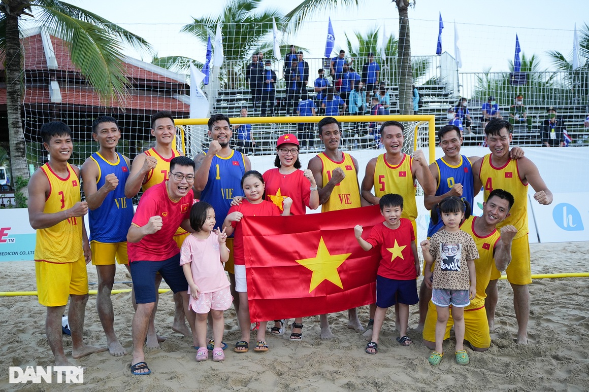 Bóng ném bãi biển Việt Nam bảo vệ thành công huy chương vàng SEA Games 31 - 8 Bóng ném bãi biển Việt Nam bảo vệ thành công huy chương vàng SEA Games 31 - 8