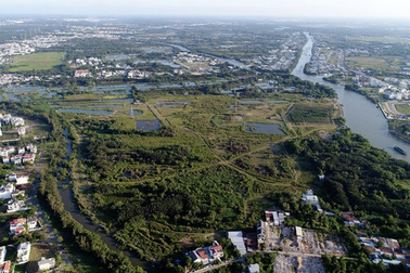 Vụ bán 32ha đất công giá "bèo": Đề nghị kiểm điểm trách nhiệm ông Tất Thành Cang