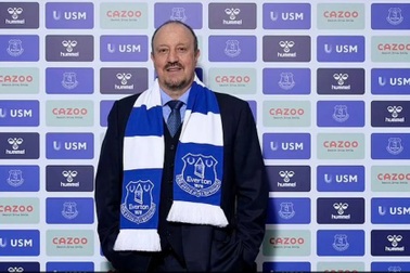 HLV Rafael Benitez chính thức tái xuất Premier League