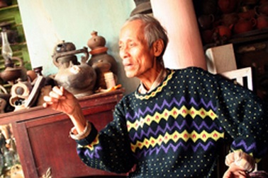 Vua đồ cổ Hồ Tấn Phan và triết lý cổ vật... giai nhân