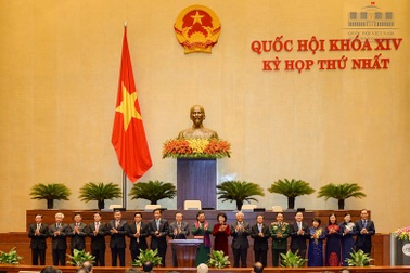 Chính thức ra mắt bộ máy lãnh đạo các cơ quan Quốc hội