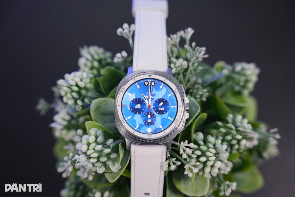 Đánh giá đồng hồ Samsung Galaxy Watch 8 Classic  - 4