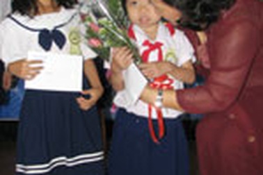 Cần những tấm lòng đến với em Trâm