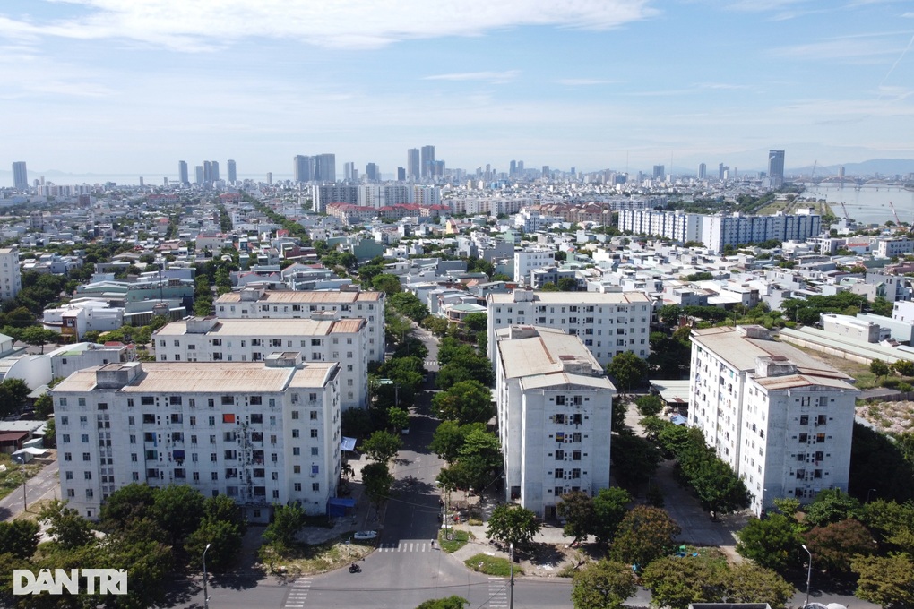Chủ tịch Đà Nẵng: Lãng phí đất đai treo lơ lửng trước mắt - 2 Chủ tịch Đà Nẵng: Lãng phí đất đai treo lơ lửng trước mắt - 2