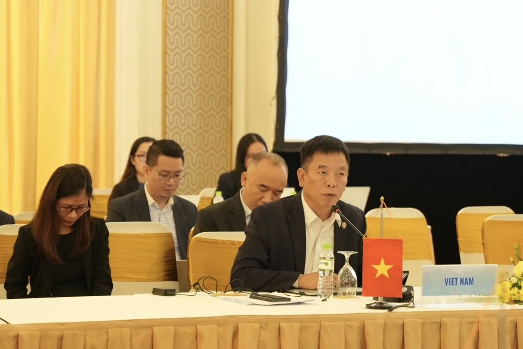 Việt Nam đề nghị các nước biến cam kết thành hành động cụ thể ở Biển Đông - 2 Việt Nam đề nghị các nước biến cam kết thành hành động cụ thể ở Biển Đông - 2