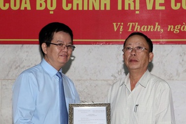 Ông Trần Công Chánh chính thức nghỉ hưu, Hậu Giang có Bí thư Tỉnh ủy mới