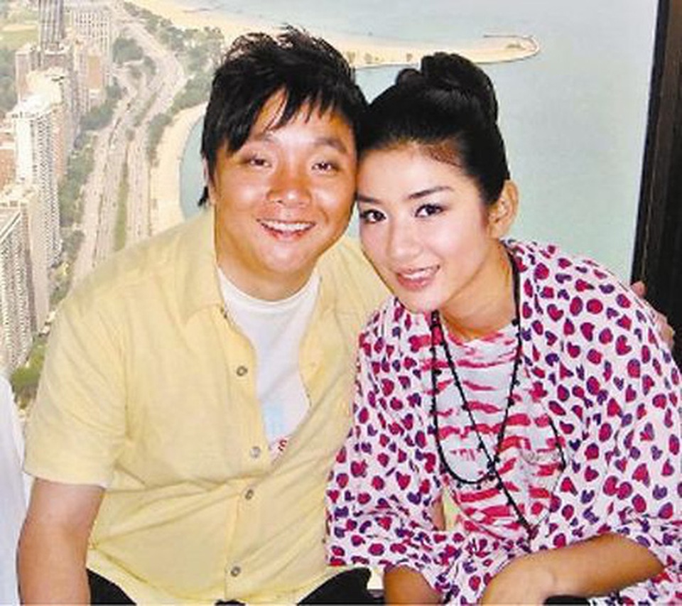 Huỳnh Dịch: Mỹ nhân điêu đứng sự nghiệp vì scandal giật bồ, ngoại tình - 8 Huỳnh Dịch: Mỹ nhân điêu đứng sự nghiệp vì scandal giật bồ, ngoại tình - 8