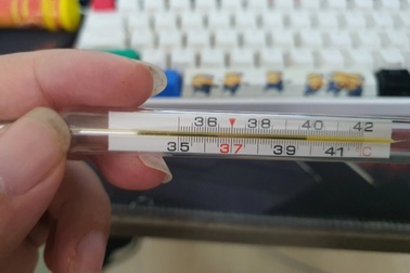 Covid-19: Hội chứng "vắc xin hành" như dân mạng đặt tên có đáng ngại?