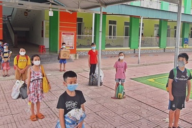 Hà Tĩnh: 37 học sinh tiểu học là F1 phải đi cách ly tập trung