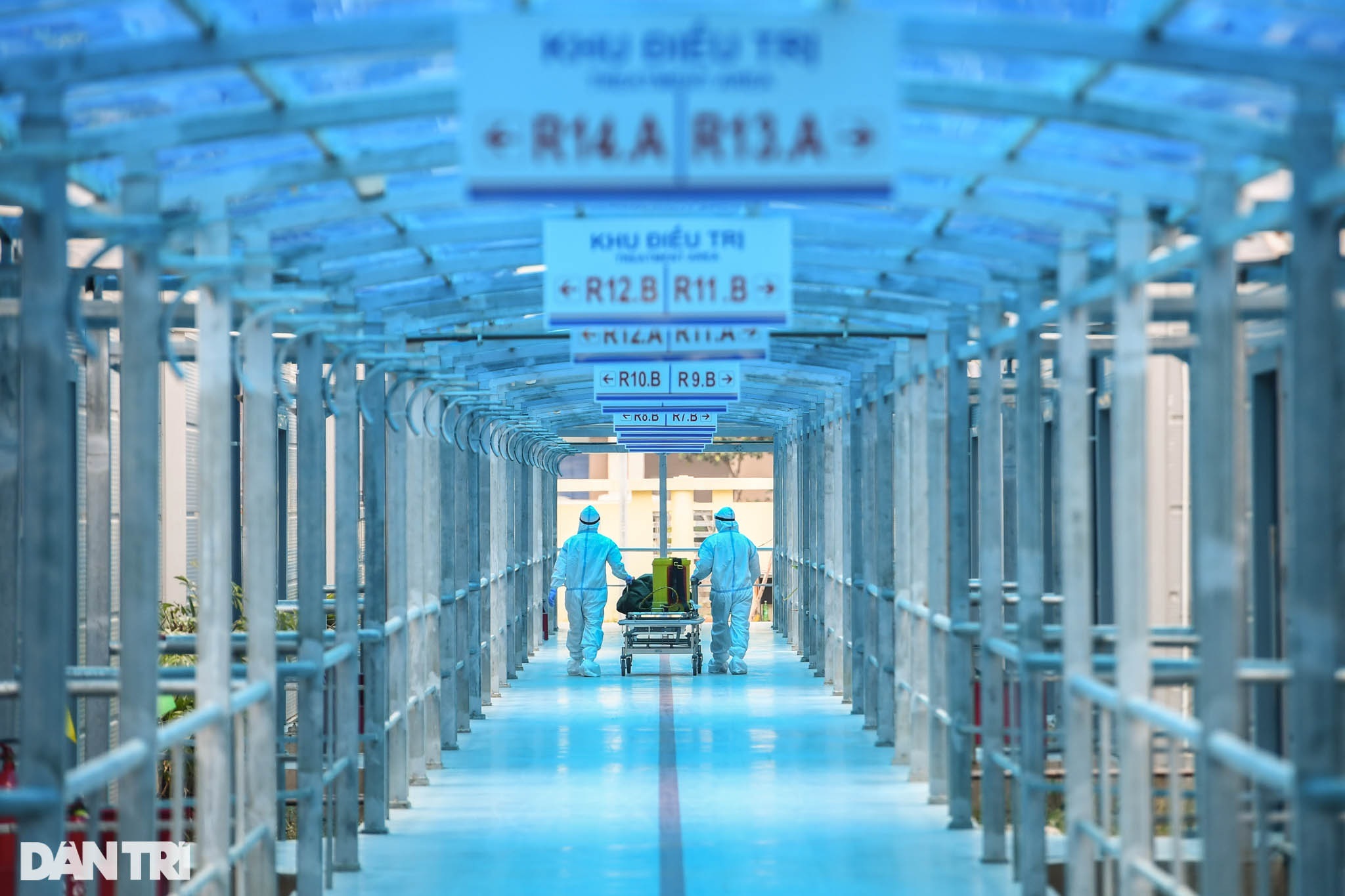 Chuông cảnh báo đỏ vang liên hồi trong khu điều trị F0 nguy kịch ở Hà Nội - 20 Chuông cảnh báo đỏ vang liên hồi trong khu điều trị F0 nguy kịch ở Hà Nội - 20