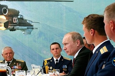 Putin đột nhiên cho 10 tướng lĩnh nghỉ việc