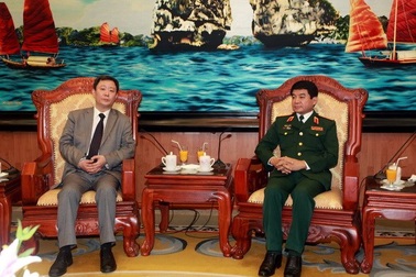  Quân đội Việt-Trung lập đường dây liên lạc bảo mật