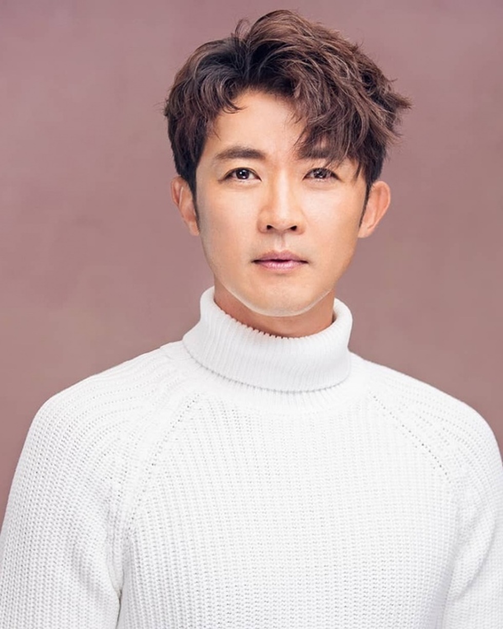 Ahn Jae Wook: Mỹ nam đình đám một thời sống kín tiếng ở tuổi 50 - 5 Ahn Jae Wook: Mỹ nam đình đám một thời sống kín tiếng ở tuổi 50 - 5