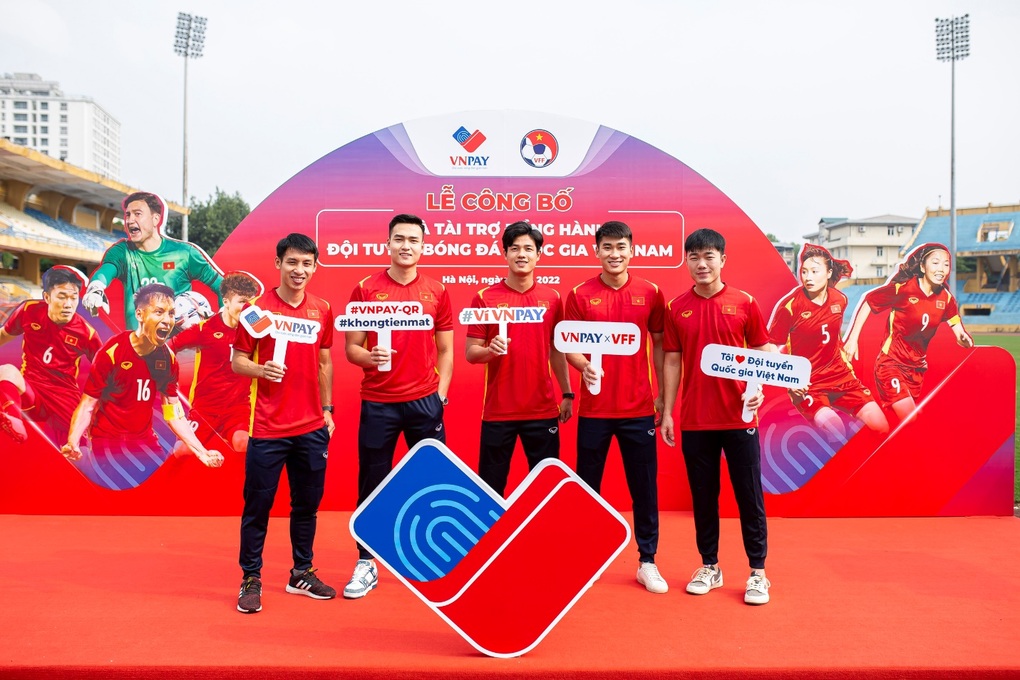 Tiết kiệm cả triệu đồng khi đặt vé trận Việt Nam và Dortmund trên VNPAY - 2 Tiết kiệm cả triệu đồng khi đặt vé trận Việt Nam và Dortmund trên VNPAY - 2