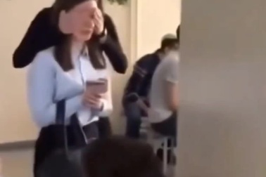 Nam sinh bị vạ lây vì trò đùa của người khác