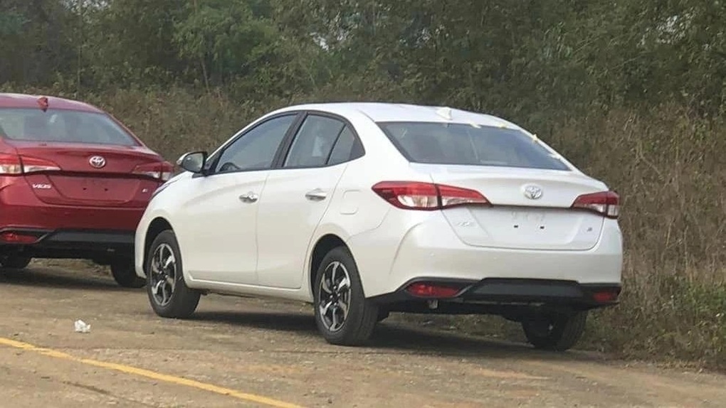Toyota Vios 2023 sẽ ra mắt Việt Nam vào tháng 5, đại lý rục rịch nhận cọc - 3 Toyota Vios 2023 sẽ ra mắt Việt Nam vào tháng 5, đại lý rục rịch nhận cọc - 3