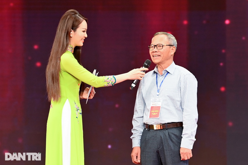 Lễ tuyên dương Những gương sáng thầm lặng vì cộng đồng - 16 Lễ tuyên dương Những gương sáng thầm lặng vì cộng đồng - 16