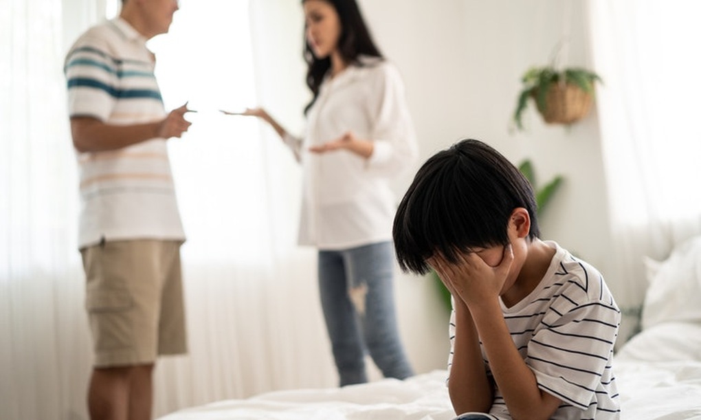 Ê chề cán bộ mất ghế vì tội tòm tem: Thú vui chốc lát, ân hận cả đời - 1 Ê chề cán bộ mất ghế vì tội tòm tem: Thú vui chốc lát, ân hận cả đời - 1