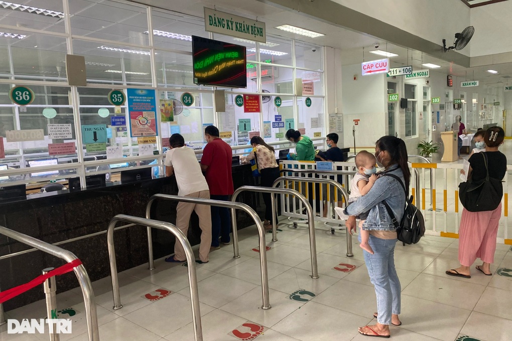 Bé gái bị mẹ đưa đi bán dâm gặp khó khi điều trị, BV Nhi đồng 2 lên tiếng - 2 Bé gái bị mẹ đưa đi bán dâm gặp khó khi điều trị, BV Nhi đồng 2 lên tiếng - 2