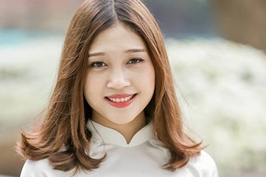 Nhan sắc của Hoa khôi trường ĐH Khoa học xã hội và nhân văn