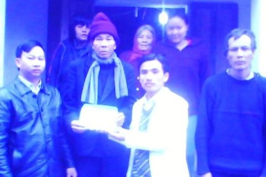 Bạn đọc đồng hành cũng đôi vợ chồng già nuôi 4 người con điên