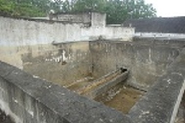 Ba nhà máy nước sạch vừa xây xong đã... đóng cửa