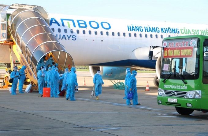 Hà Tĩnh đón công dân mang thai từ TP. HCM và các tỉnh phía Nam về quê tại sân bay